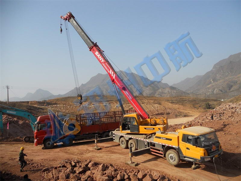 中航?jīng)_擊式壓路機駐江西南昌辦事處