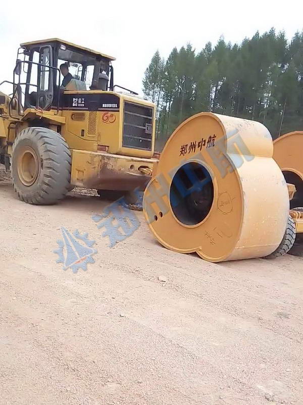 中航?jīng)_擊式壓路機駐吉林長春辦事處